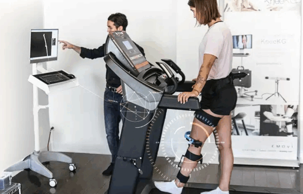 Image Revolutionizing Knee Care: How Emovi’s AI-Powered KneeKG is Transforming Orthopedic Diagnostics
