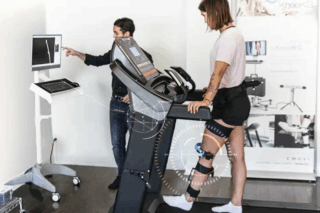 Image Revolutionizing Knee Care: How Emovi’s AI-Powered KneeKG is Transforming Orthopedic Diagnostics