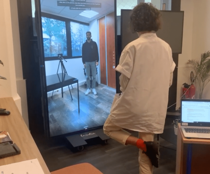 Image LaVitre Aims to Transform Remote Medical Consultations with Its Immersive Screen Technology