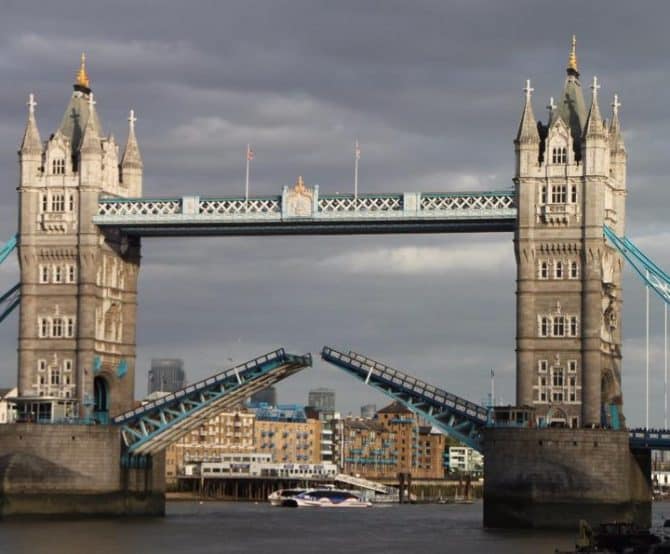 Image Brexit: It Will Take Years for the UK Healthcare Sector to Stabilize