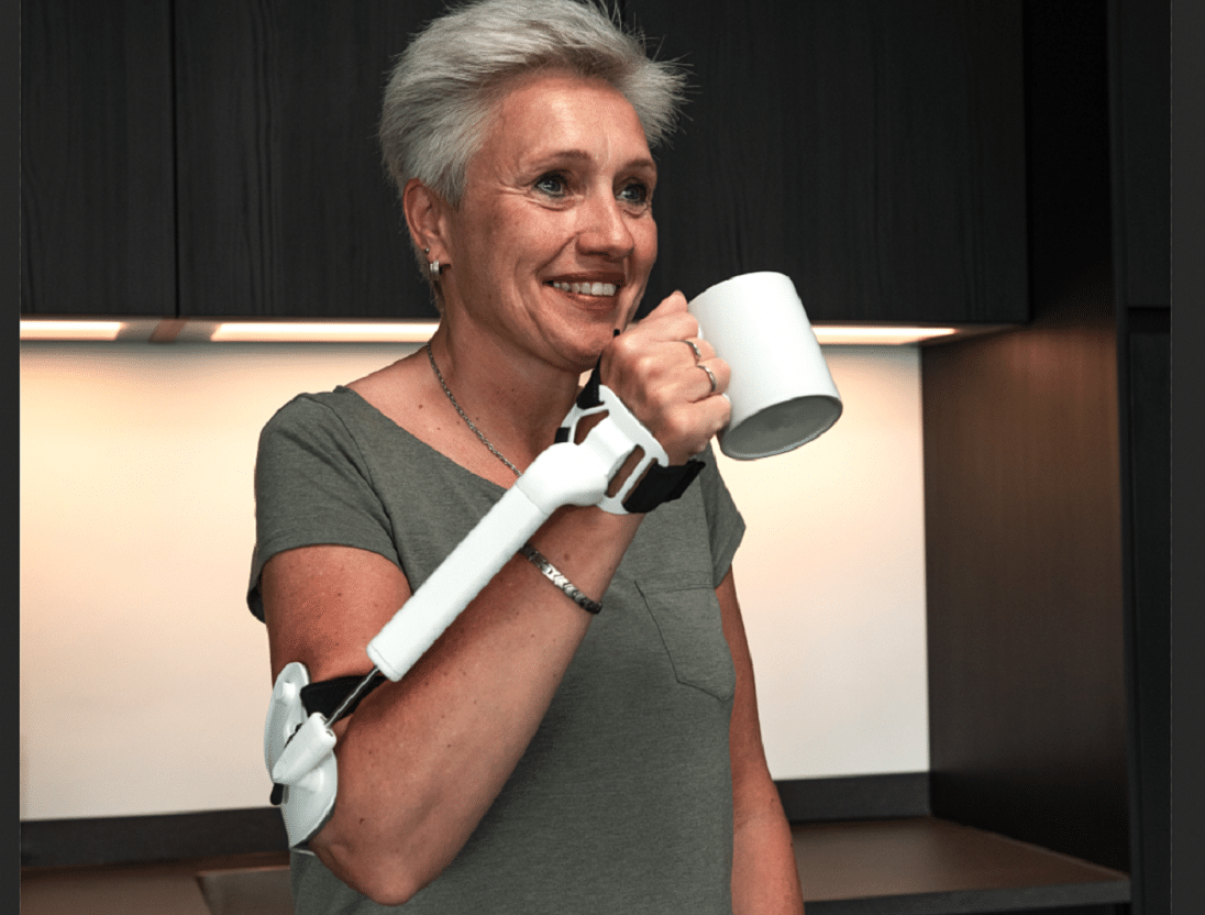 STIL B.V. is endorsed by the Dutch Brain Foundation for the development of the anti-tremor orthosis, a collaboration which enables the company to execute clinical testing. (Credit: STIL B.V.)