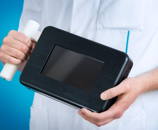 Image The Anatomy Projector: Giving Surgeons Supervision with AR