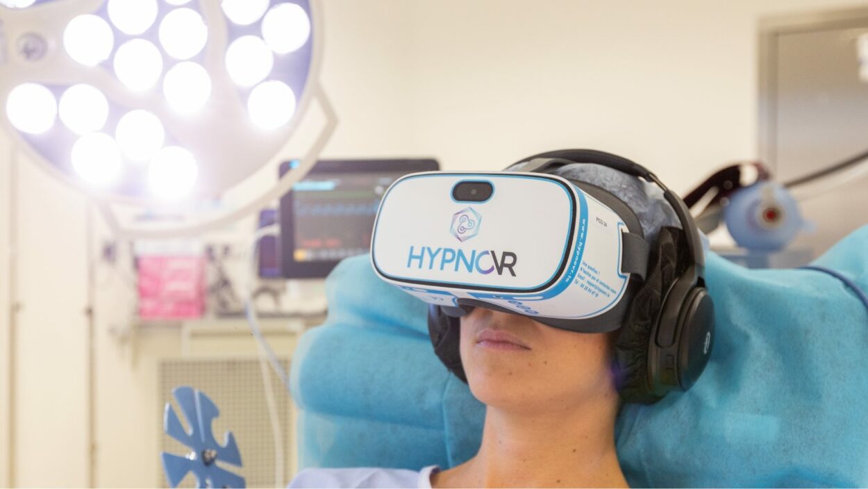 HypnoVR is about treatment of psychological health through hypnosis and virtual reality headsets. (Credit: hypnoVR)