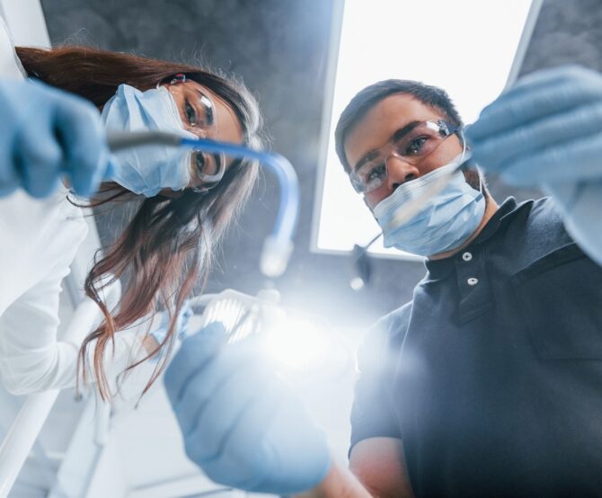 Image High-Tech Dentistry: Innovations Leading the Industry 