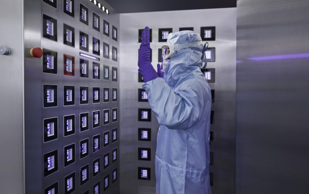 Image Inside Far-UVC Technology: A New Approach to Surgical Site Disinfection